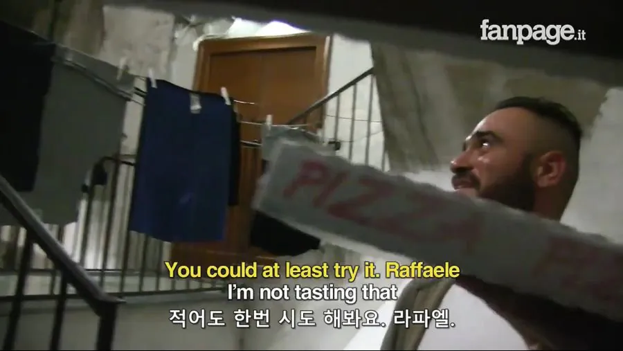177fc8cf2a650247b.jpg 이탈리아 나폴리 , 실제 파인애플 피자 실험.jpg