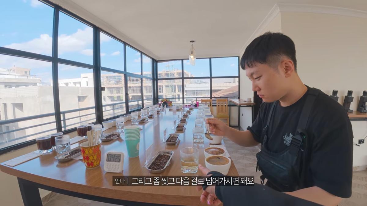 절벽 끝에 만든 세계에서 가장 위험한 교회 가보기【아프리카7】 37-59 screenshot.png
