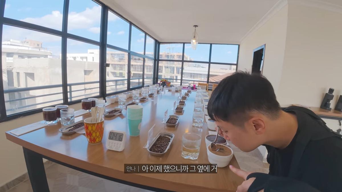 절벽 끝에 만든 세계에서 가장 위험한 교회 가보기【아프리카7】 37-51 screenshot.png