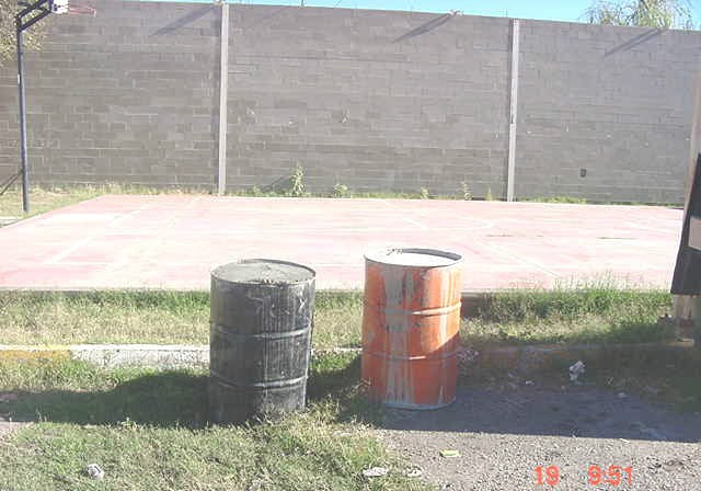 1745725be8b13590f.jpg