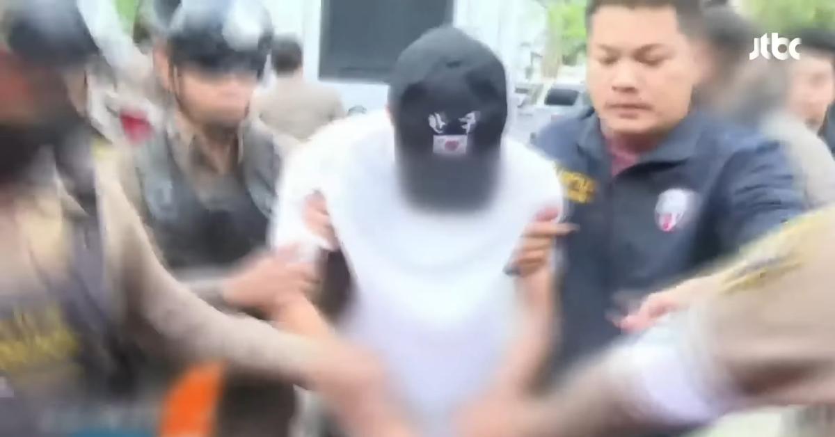 Screenshot_20260513_215035_YouTube.jpg