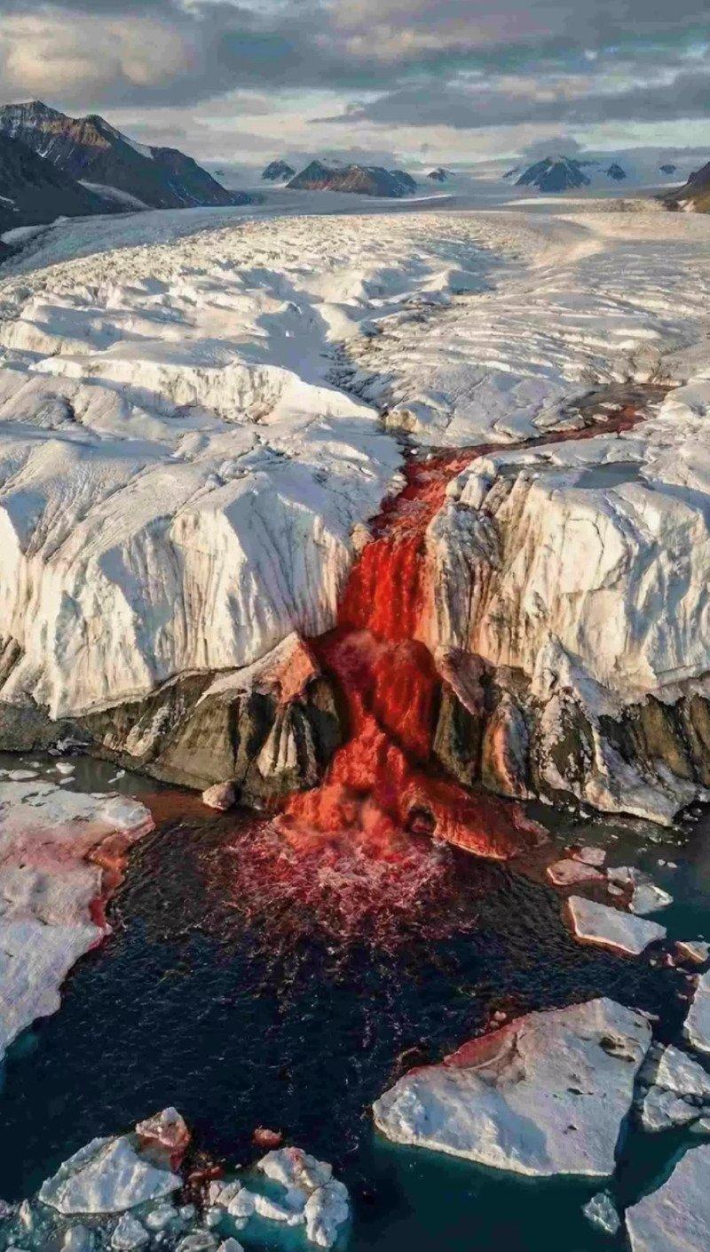 blood-falls-in-antarctica-formed-by-a-subterranean-lake-v0-jvyytpgu461h1.jpeg