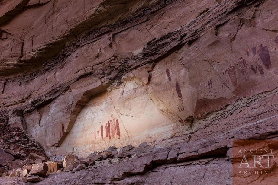 Great-Gallery-of-Horseshoe-Canyon-Utah-USA.jpg