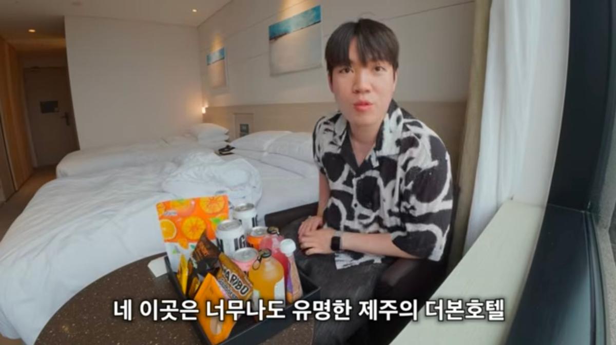 Screenshot_20260731_200104_YouTube.jpg
