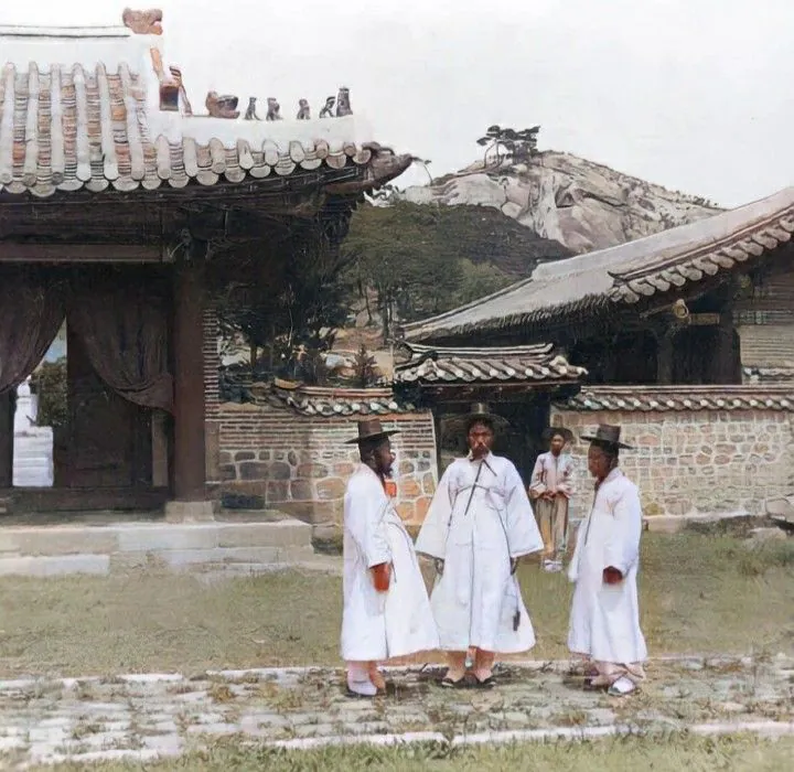image.png 구한말 사진 속 장소를 추정하는데 성공 (아마도)