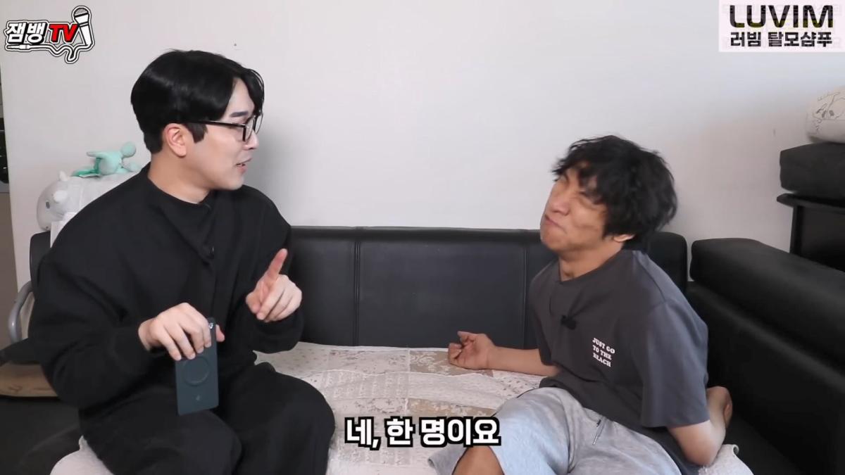 보고도 믿기 힘든 뇌성마비 장애인의 진짜 현실 만능발.mp4_20260829_134236.958.jpg