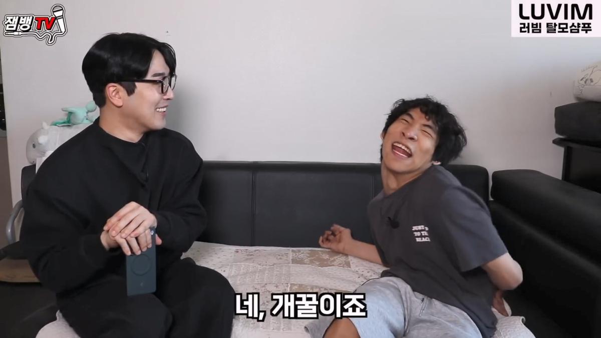 보고도 믿기 힘든 뇌성마비 장애인의 진짜 현실 만능발.mp4_20260829_134240.352.jpg