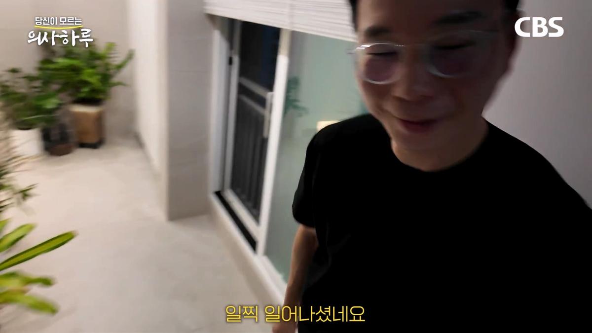 '수술.수술.수술' 전세계 유일의 대동맥혈관병원장의 하루는 이렇습니다!ㅣ송석원 흉부외과 전문의 [의사하루]_20260831_195920.258.jpg