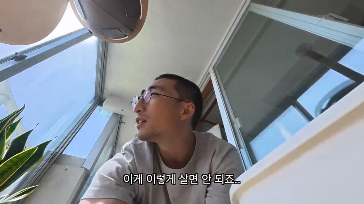 전재산 95만원, 서울 1평 고시원 입성기.mp4_20260915_150747.138.jpg
