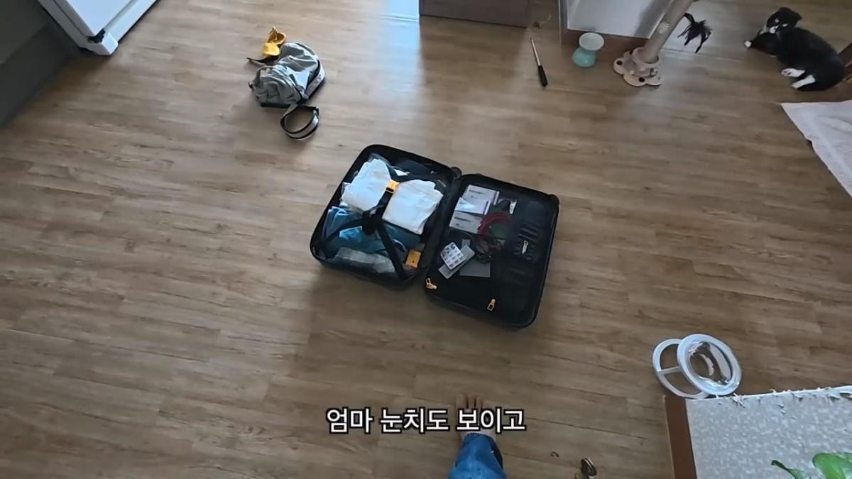 전재산 95만원, 서울 1평 고시원 입성기.mp4_20260915_150751.393.jpg