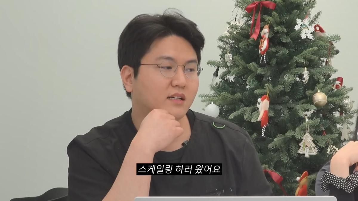 치과의사 이장호가 개 빡칠때 (짜증나는 상황 월드컵).mp4_20260919_105946.970.jpg