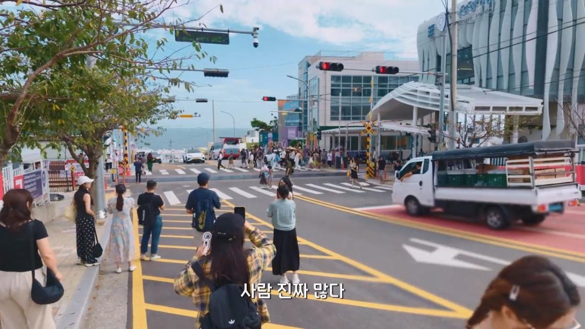 요즘 부산 관광지에서 벌어지고 있는 충격적인 변화.mp4_20260929_095114.526.jpg