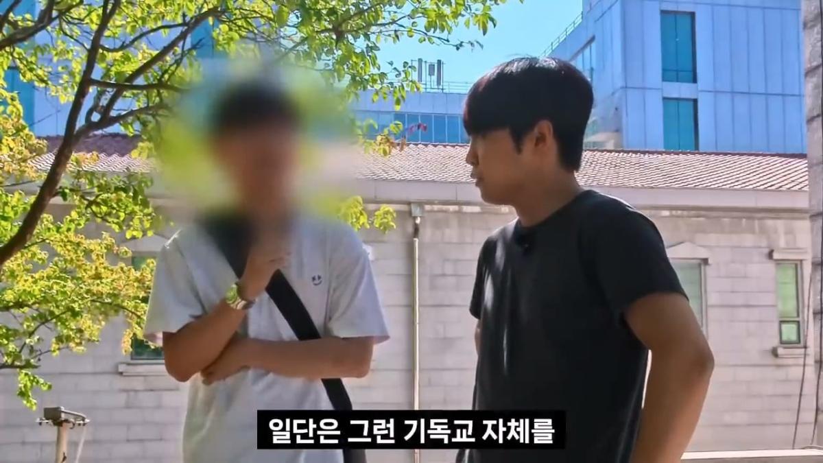 종교는 인간이 만들었다는 서울대생, 목사는 답할 수 있을까.mp4_20261001_152654.769.jpg