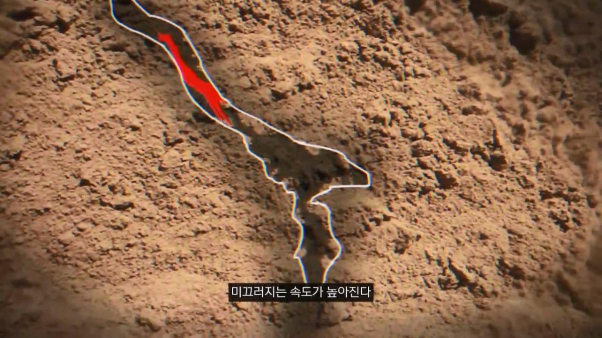 세계에서 가장 유명한 동굴 사고. 27시간을 거꾸로 된 채 구조를 기다린 의대생.mp4_20261008_105341.838.jpg