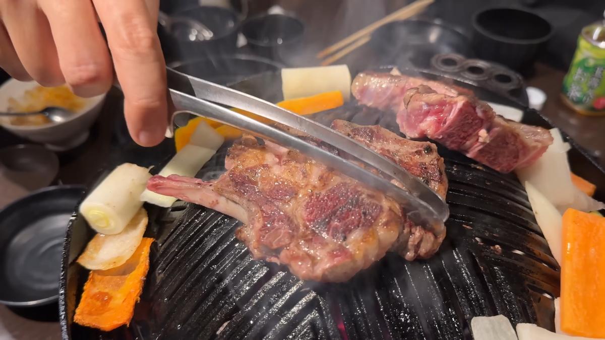 빠니보틀, 그는 신인가_ 웃돈 주고라도 가야 할 북해도 렌터카 여행기 (with 빠니보틀, 영알남, 박민정) 9-5 screenshot.png
