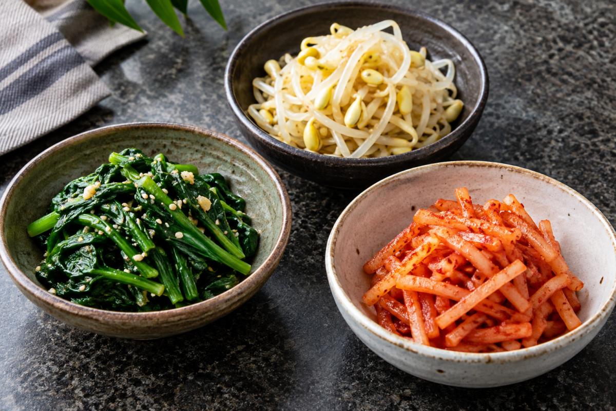 맛있게 나물 무치는 방법: 시금치, 콩나물, 무생채